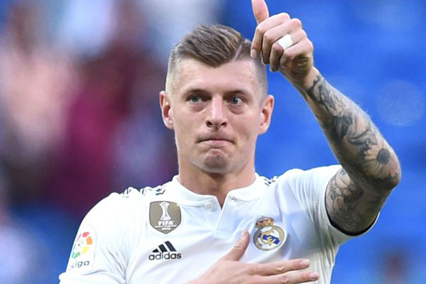 toni_kroos_hosszabbitott