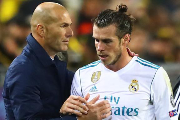 zidane_megvedte_bale-t